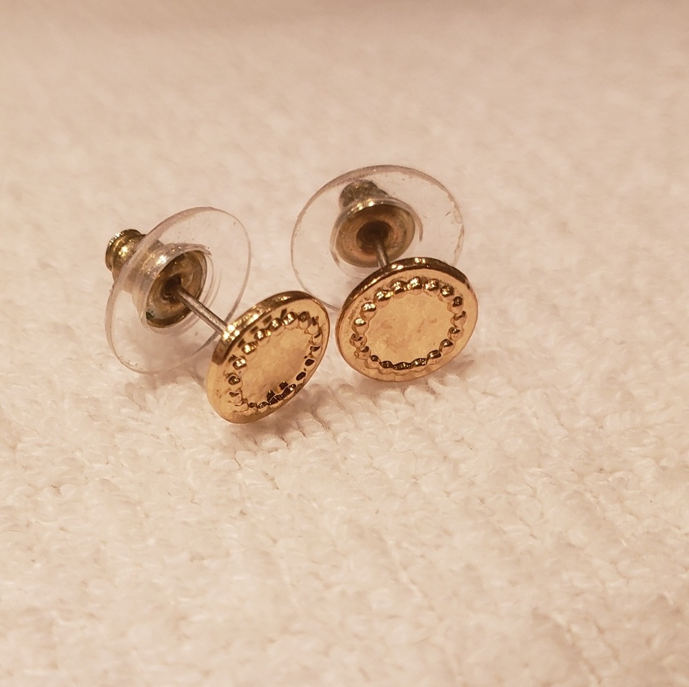 🚩3 for $20 -Gold Stud Earrings
